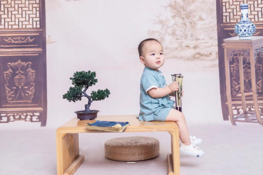 黔西南可爱的企鹅宝宝